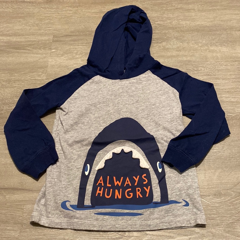 4/$10 🦈 LS Carter’s Shark Hooded Tee 4T